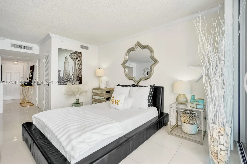 2501 S Ocean Drive Hollywood FL 33019
