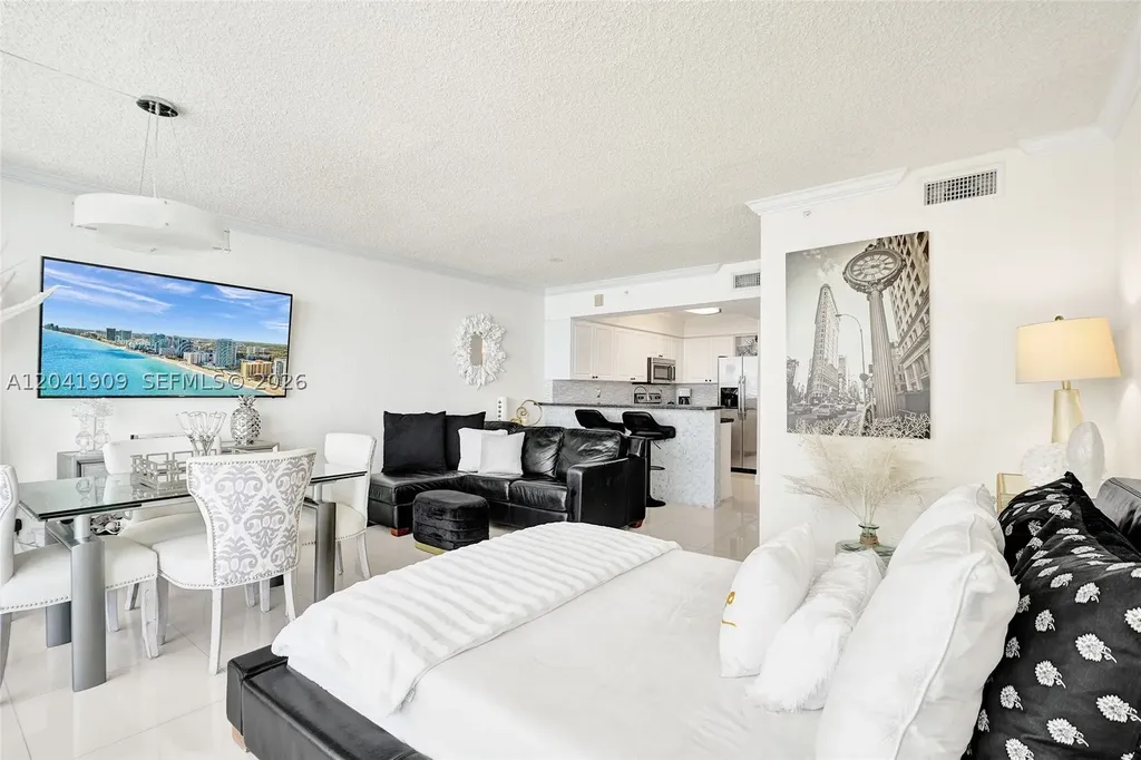 2501 S Ocean Drive Hollywood FL 33019