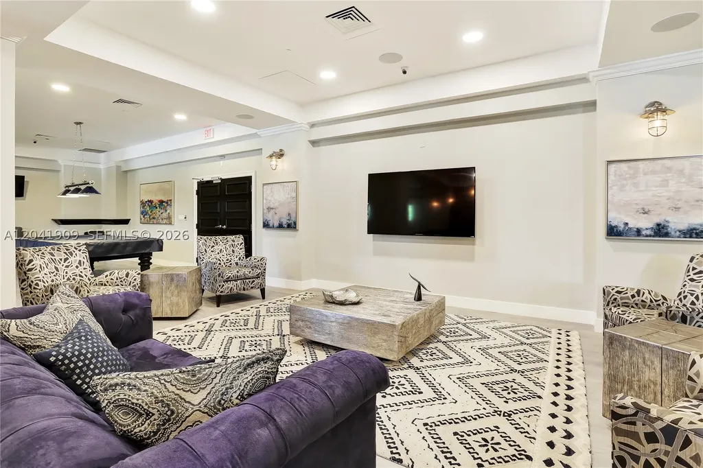2501 S Ocean Drive Hollywood FL 33019