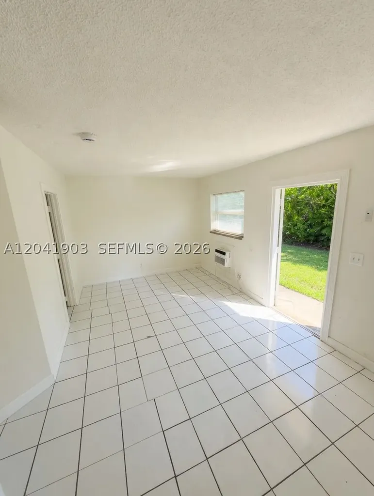 262 SW 23rd Street Fort Lauderdale FL 33315