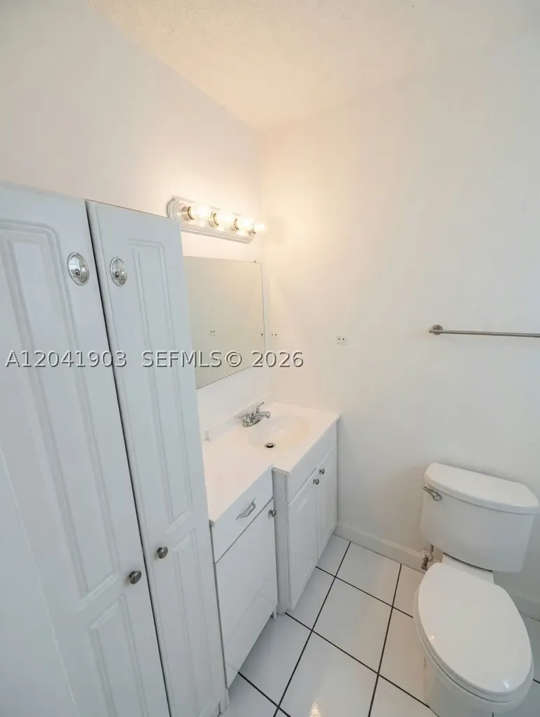 262 SW 23rd Street Fort Lauderdale FL 33315