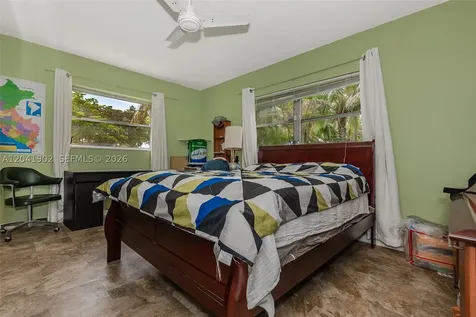 7200 NW 4th Place Margate FL 33063
