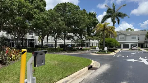 3042 Grandiflora Drive Green Acres FL 33467