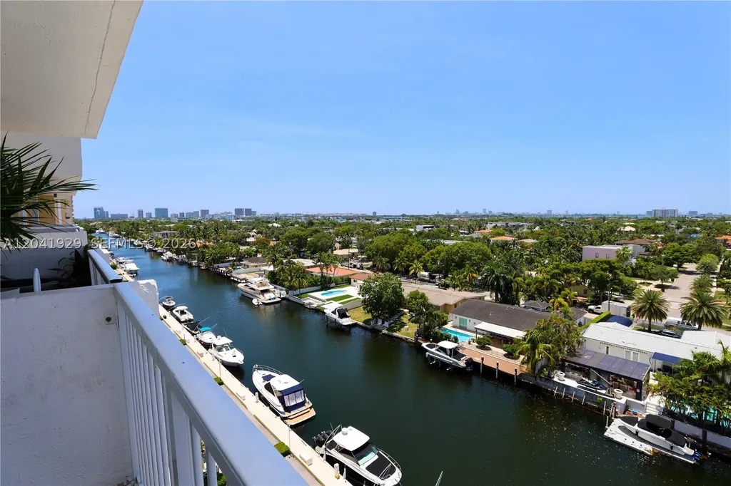 2000 NE 135th Street North Miami FL 33181