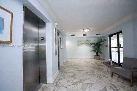 2000 NE 135th Street North Miami FL 33181