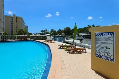 2000 NE 135th Street North Miami FL 33181