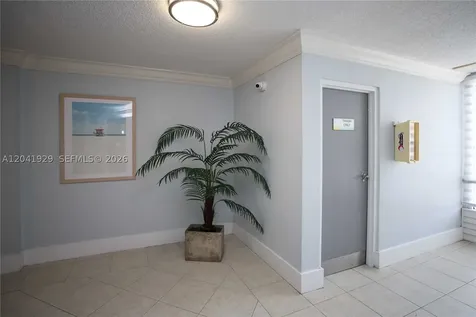 2000 NE 135th Street North Miami FL 33181
