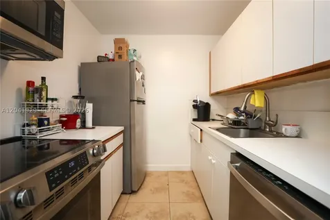 2000 NE 135th Street North Miami FL 33181
