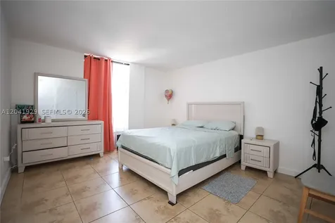 2000 NE 135th Street North Miami FL 33181
