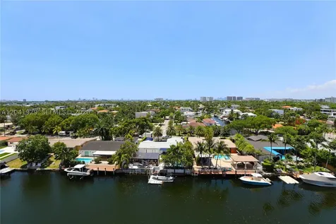 2000 NE 135th Street North Miami FL 33181