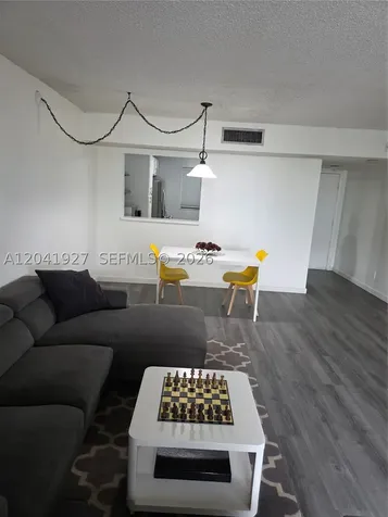 8065 SW 107th Avenue Miami FL 33173