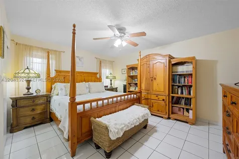 906 SW 8th Avenue Hallandale Beach FL 33009