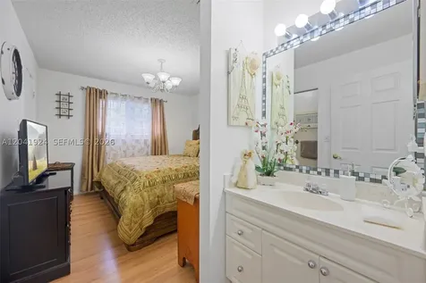 906 SW 8th Avenue Hallandale Beach FL 33009