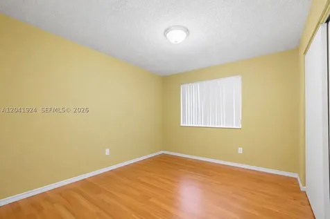 906 SW 8th Avenue Hallandale Beach FL 33009