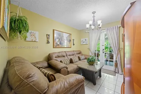 906 SW 8th Avenue Hallandale Beach FL 33009