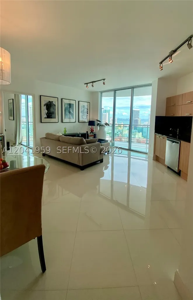 350 S Miami Avenue Miami FL 33130