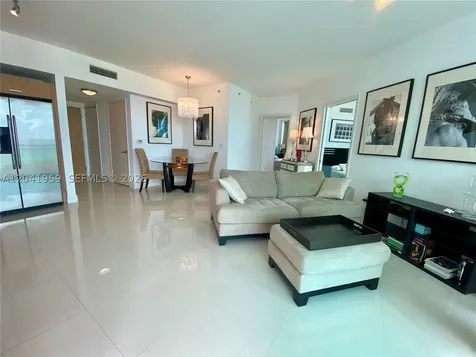 350 S Miami Avenue Miami FL 33130