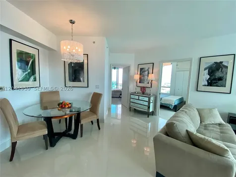 350 S Miami Avenue Miami FL 33130