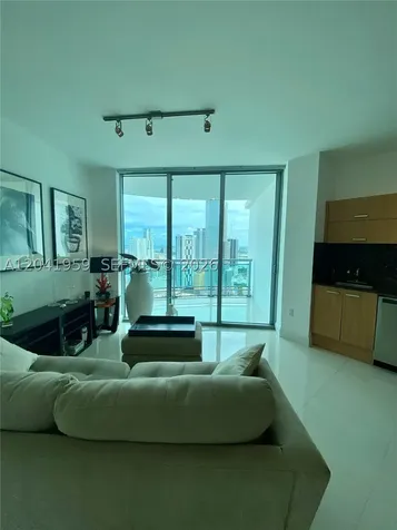 350 S Miami Avenue Miami FL 33130