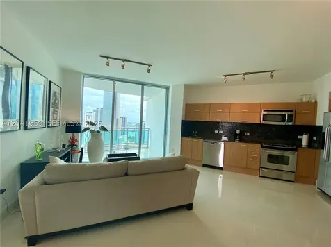 350 S Miami Avenue Miami FL 33130