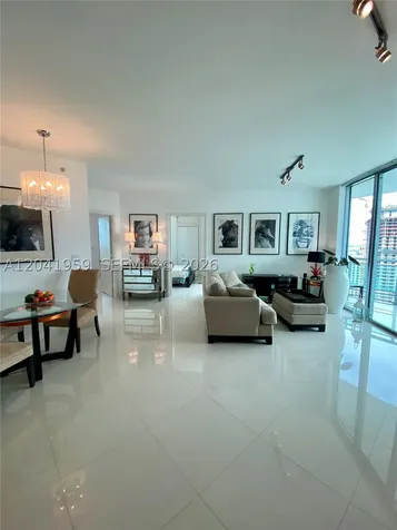 350 S Miami Avenue Miami FL 33130