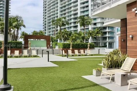 350 S Miami Avenue Miami FL 33130