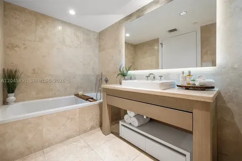 102 24th Street Miami Beach FL 33139