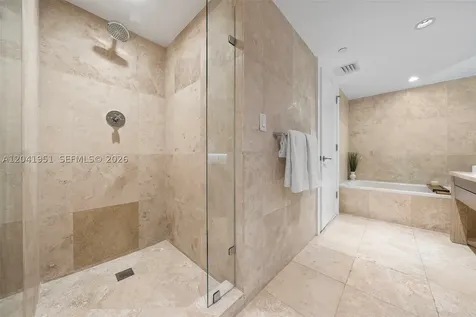 102 24th Street Miami Beach FL 33139