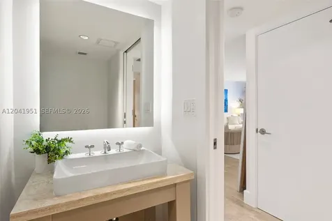 102 24th Street Miami Beach FL 33139