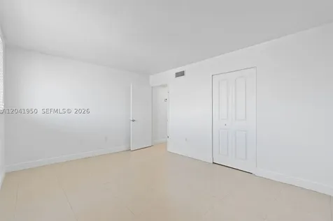 10288 NW 9th St Circle Miami FL 33172