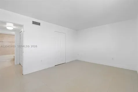 10288 NW 9th St Circle Miami FL 33172