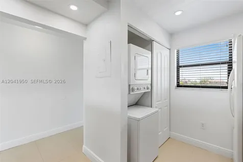 10288 NW 9th St Circle Miami FL 33172