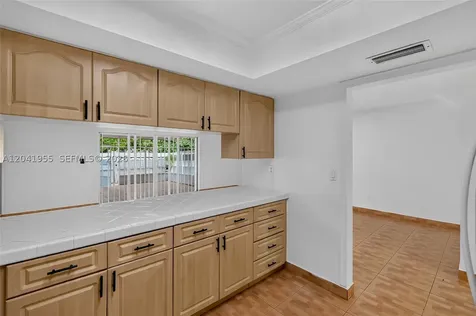7055 W 3rd Court Hialeah FL 33014