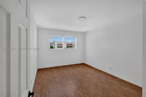 7055 W 3rd Court Hialeah FL 33014