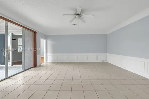 5823 Plum Harbor Circle Tamarac FL 33321