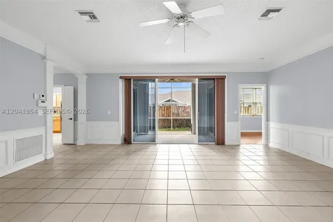 5823 Plum Harbor Circle Tamarac FL 33321