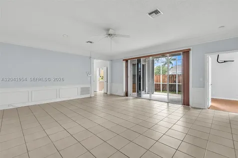 5823 Plum Harbor Circle Tamarac FL 33321