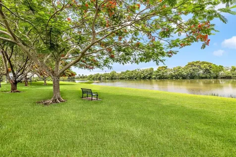 5823 Plum Harbor Circle Tamarac FL 33321