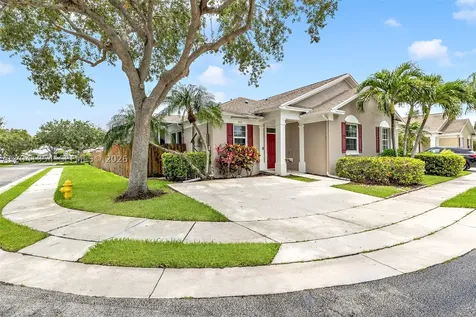 5823 Plum Harbor Circle Tamarac FL 33321