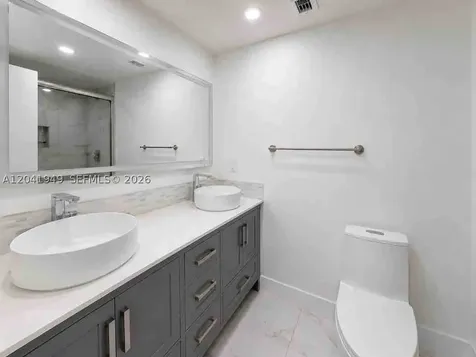 500 Bayview Drive Sunny Isles Beach FL 33160
