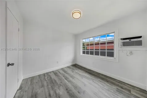 5511 SW 20th Street West Park FL 33023