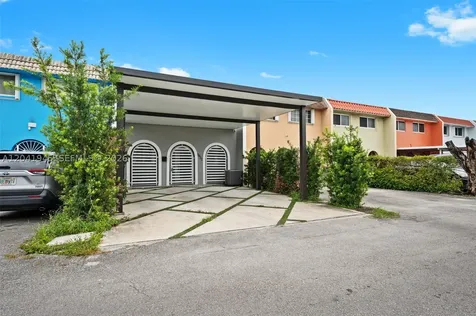 6832 W 2nd Court Hialeah FL 33014