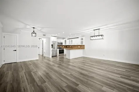 6832 W 2nd Court Hialeah FL 33014