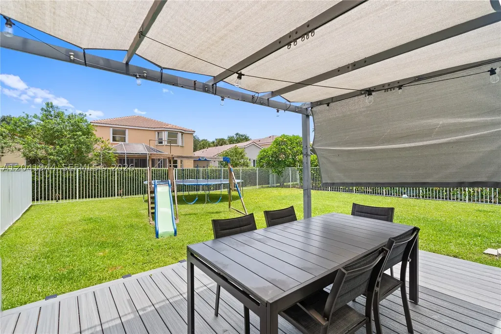 7840 Rockport Circle Lake Worth FL 33467