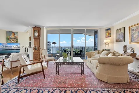 21205 Yacht Club Drive Aventura FL 33180