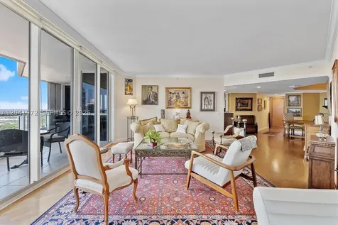 21205 Yacht Club Drive Aventura FL 33180