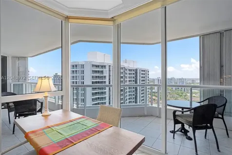 21205 Yacht Club Drive Aventura FL 33180