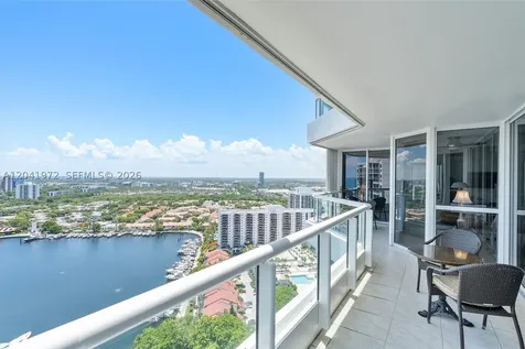 21205 Yacht Club Drive Aventura FL 33180