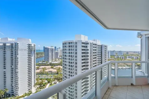 21205 Yacht Club Drive Aventura FL 33180