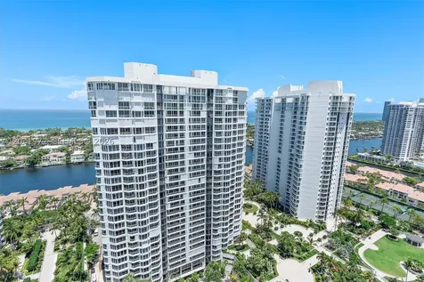 21205 Yacht Club Drive Aventura FL 33180